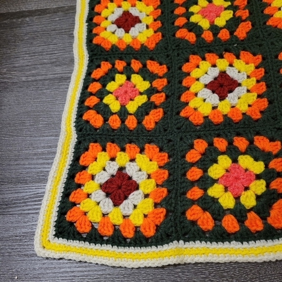 Afghan Hand Crochet Granny Square Blanket Throw Wool Yellow Orange Green - Picture 5 of 5